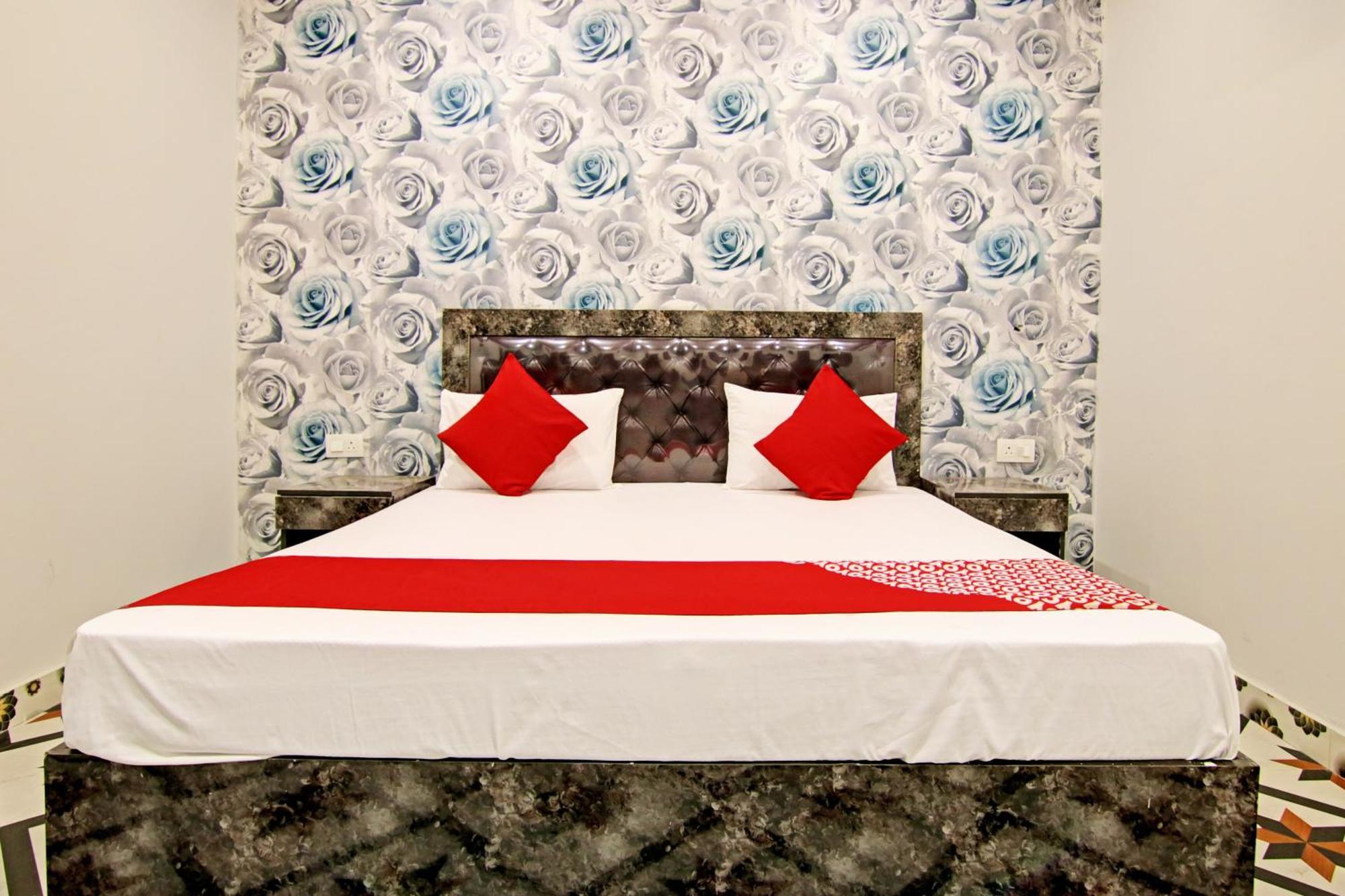 Hotel O Welcome Dau Ji Faridabad Exteriör bild