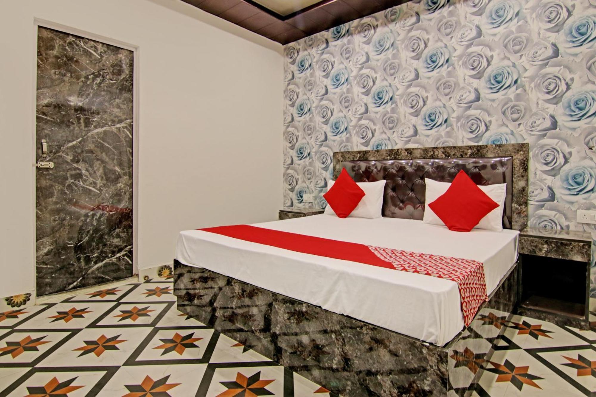 Hotel O Welcome Dau Ji Faridabad Exteriör bild